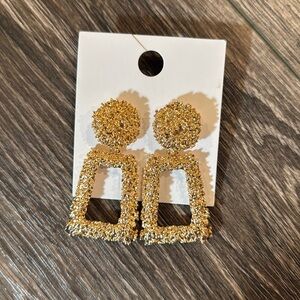Brand new forever 21 dangle earrings